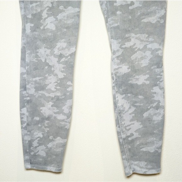 SPANX Jean-ish Ankle Camo Leggings - Picture 5 of 14